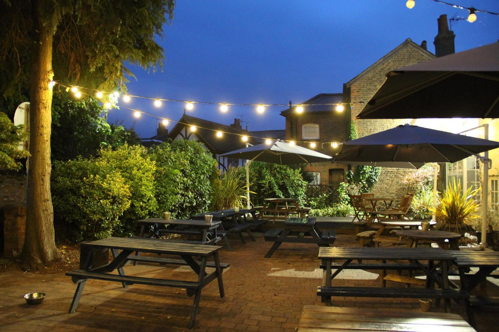 Blue Boar Hotel 莫尔登 外观 照片
