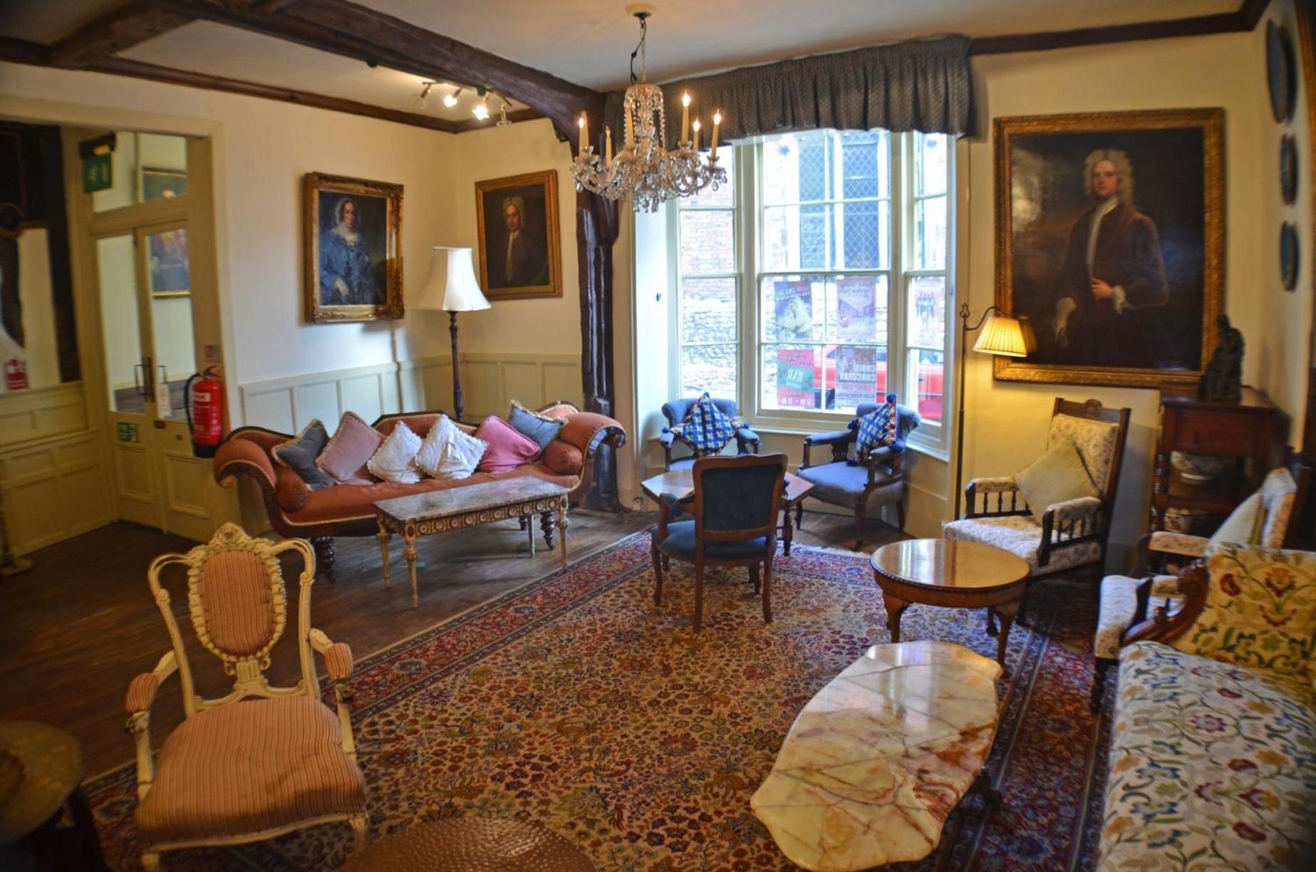 Blue Boar Hotel 莫尔登 外观 照片