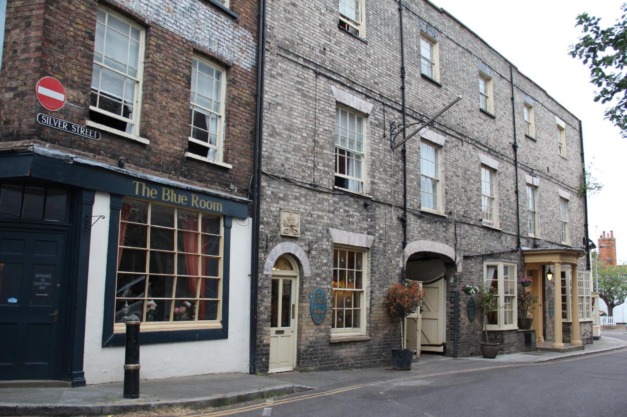 Blue Boar Hotel 莫尔登 外观 照片